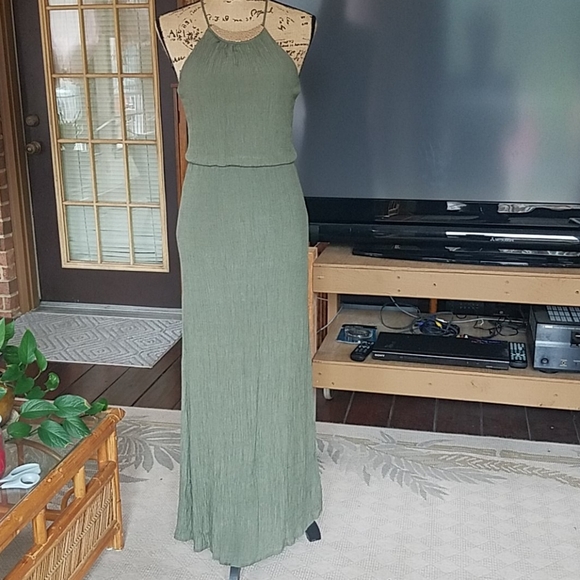 As U Wish Dresses & Skirts - As u wish long green dress